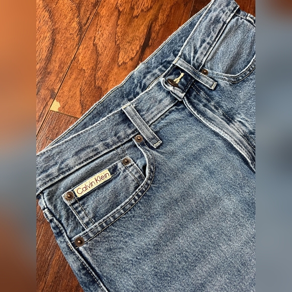 Calvin Klein Standard Straight Jean - Picture 5 of 6